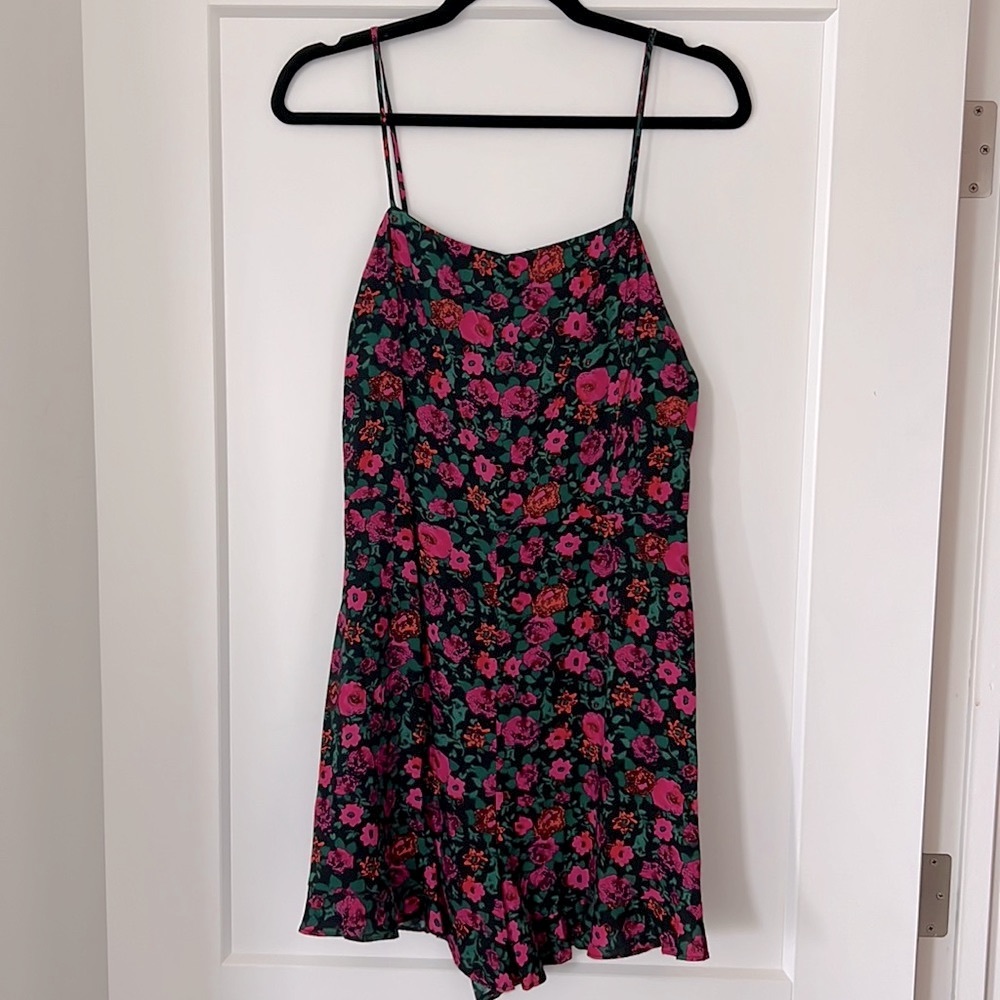 All in Favor Floral Romper M